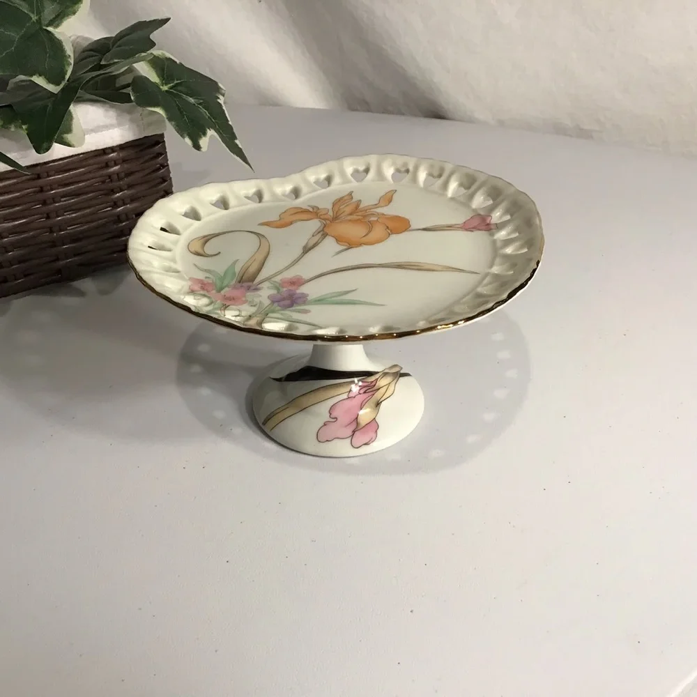 Elevated Heart shaped decorative serving candy dish